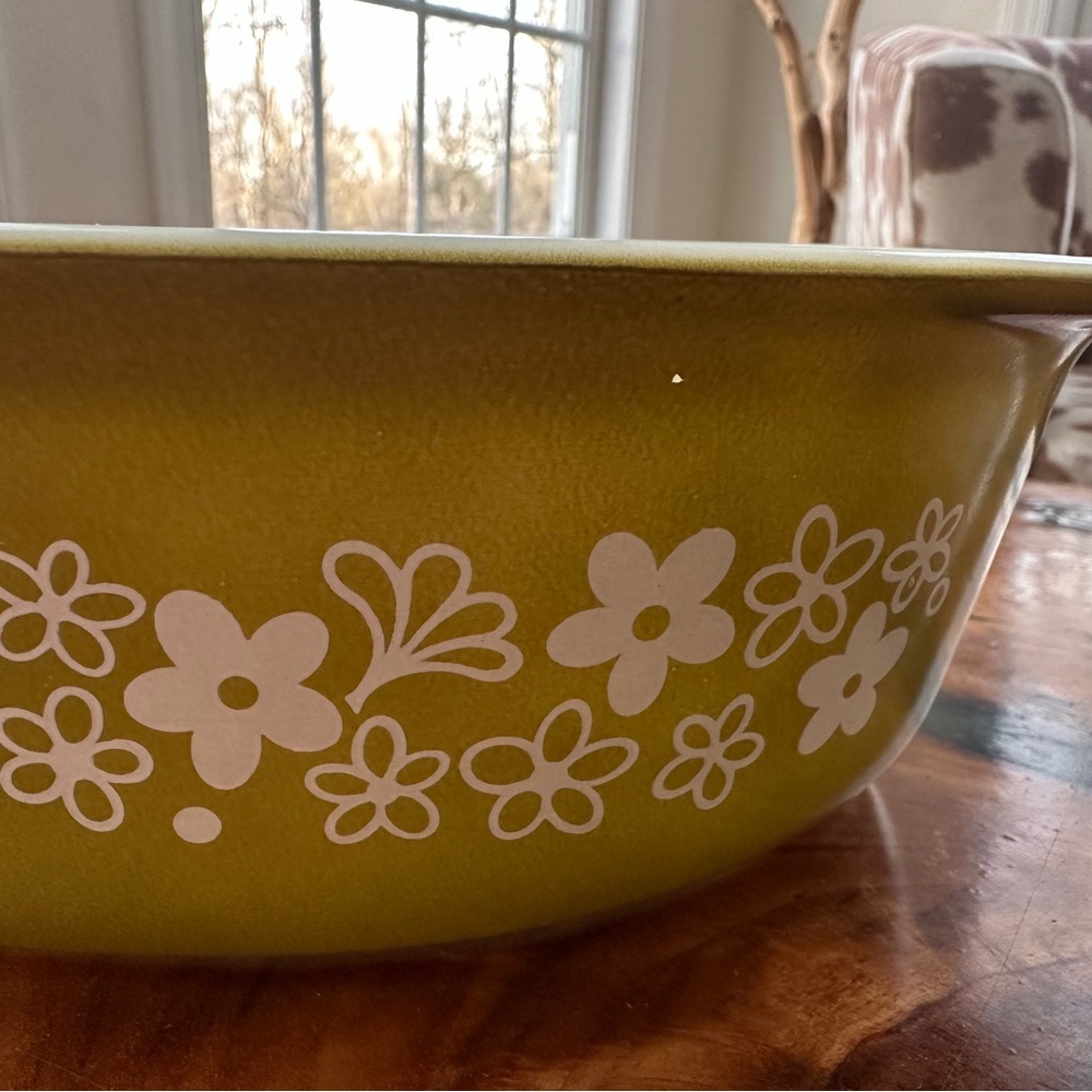 Vintage Pyrex 2.5 covered dish - Picture 6 of 7